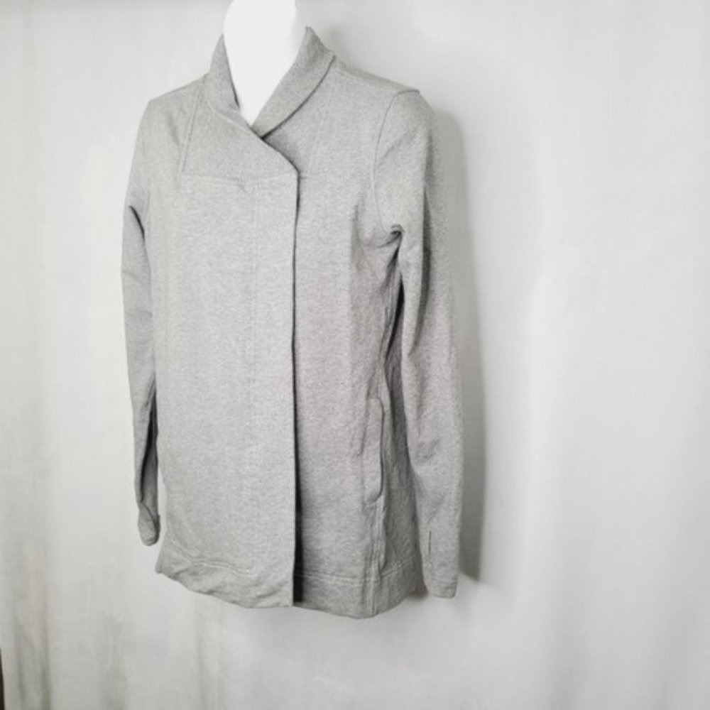 SOLD Lululemon Belle Wrap - Heathered Medium Grey - Picture 3 of 8